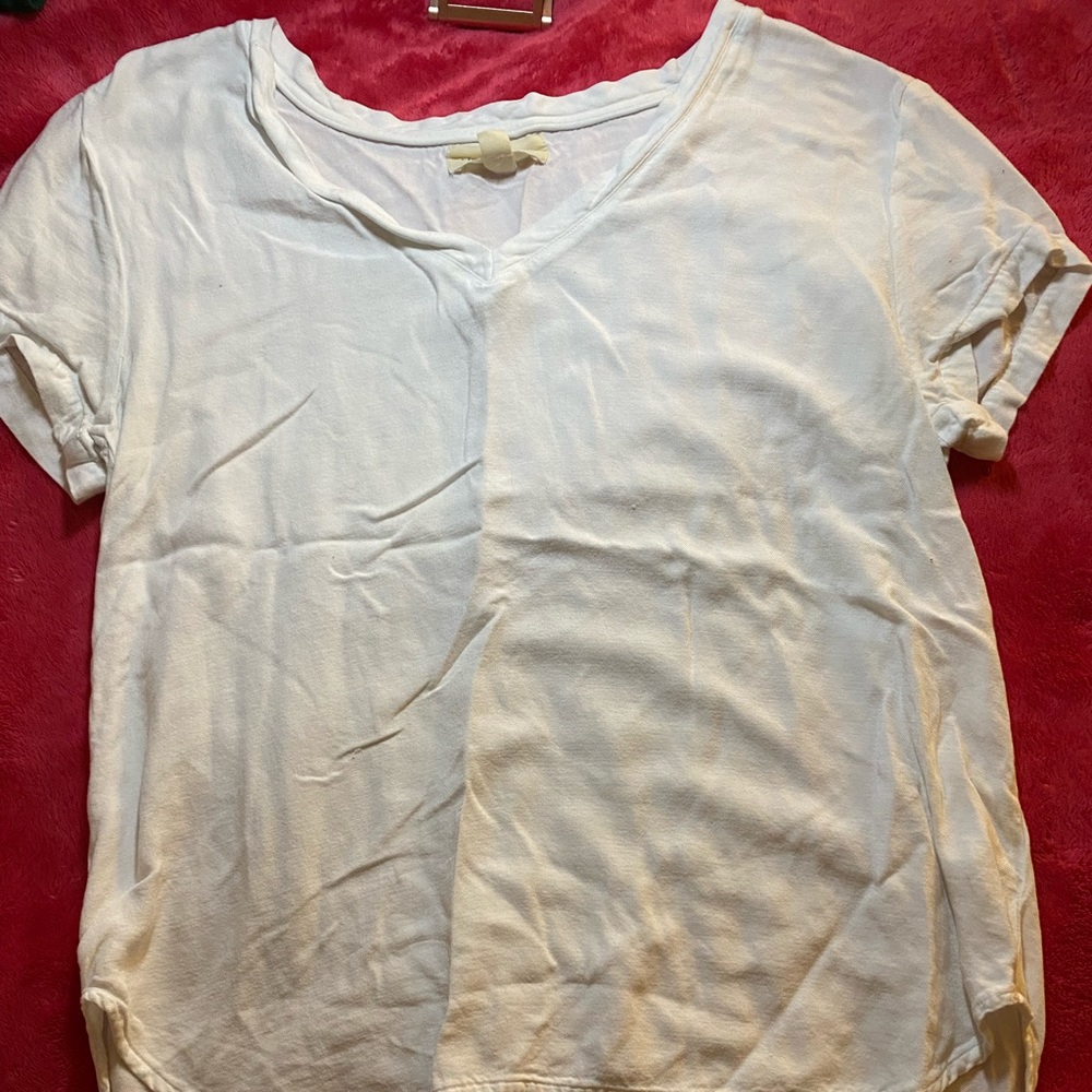 White tee